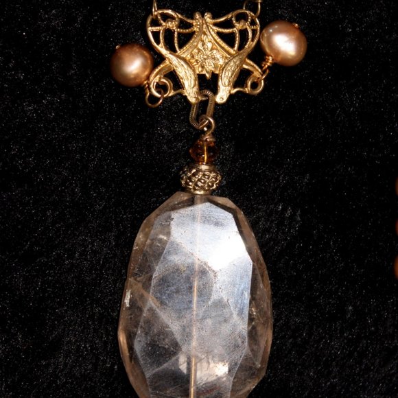 Carla Fox gold tone link statement necklace with gold tone and lucite look beads - Picture 10 of 14